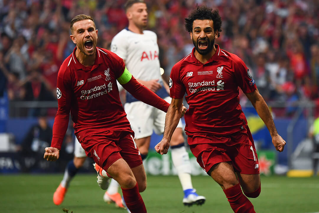 Liverpools Jordan Henderson och Mohamed Salah i Champions League-finalen 2019.